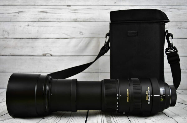 Sigma Zoomobjektiv 150-500 mm Sigma Zoomobjektiv 150-500 mm mit Tasche